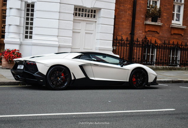 Lamborghini Aventador LP720-4 Roadster 50° Anniversario