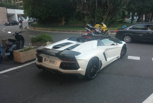 Lamborghini Mansory Aventador LP700-4 Roadster