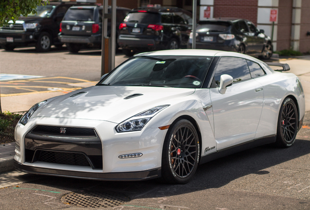 Nissan GT-R 2015