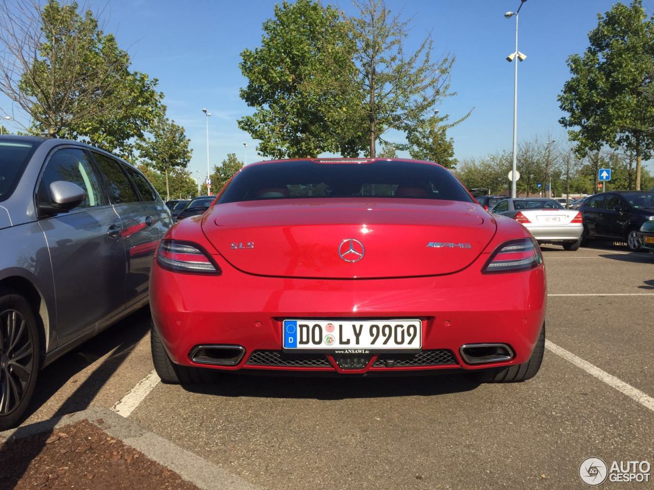 Mercedes-Benz SLS AMG