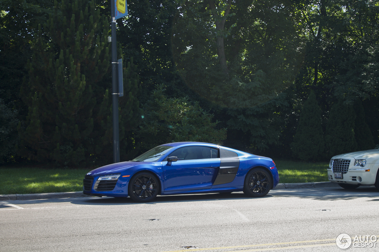 Audi R8 V10 Plus 2013