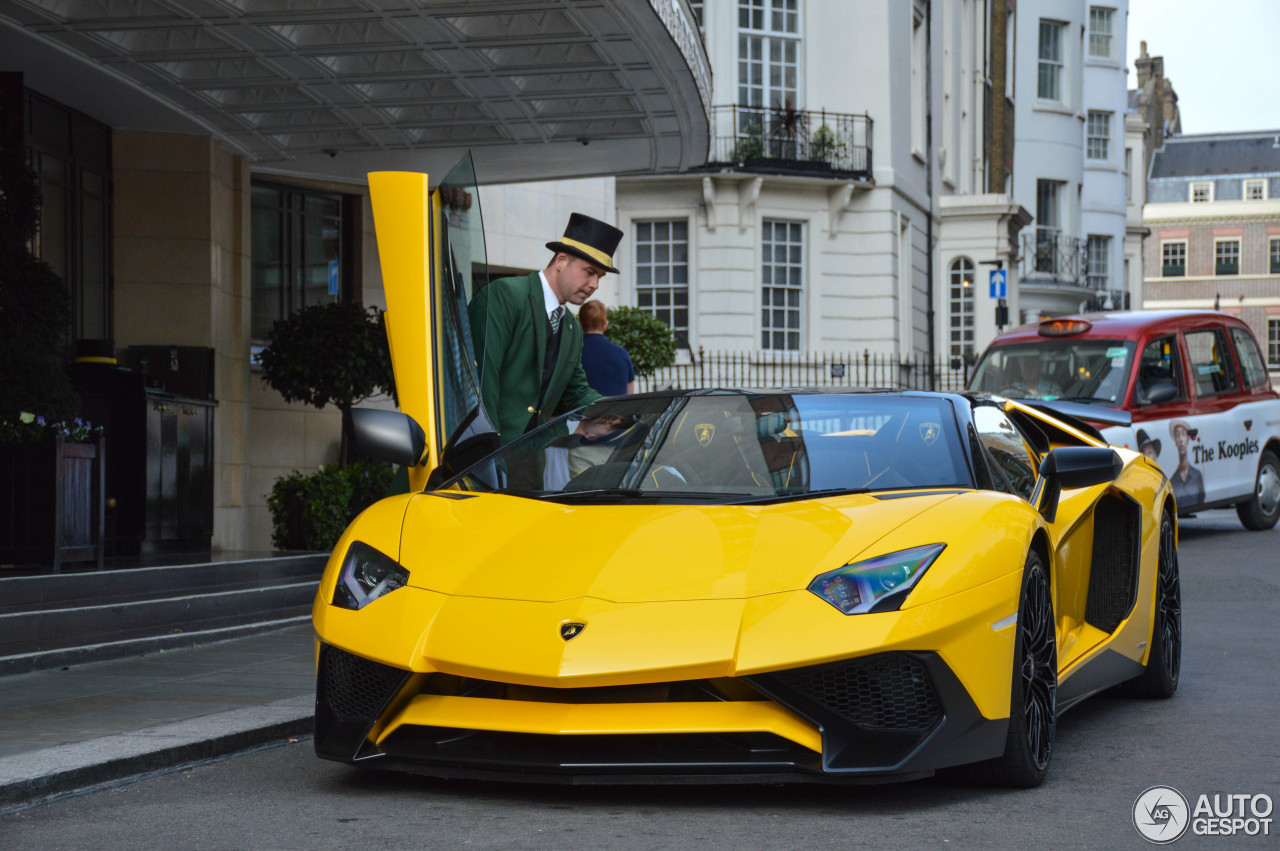 Lamborghini Aventador LP750-4 SuperVeloce Roadster