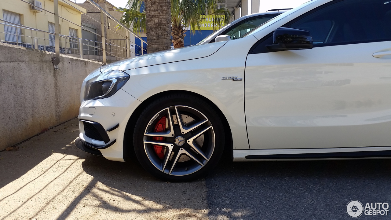 Mercedes-Benz A 45 AMG