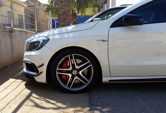 Mercedes-Benz A 45 AMG