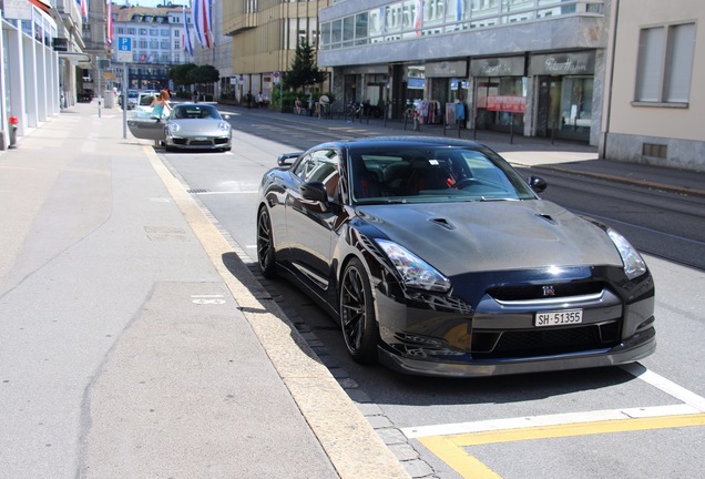 Nissan GT-R