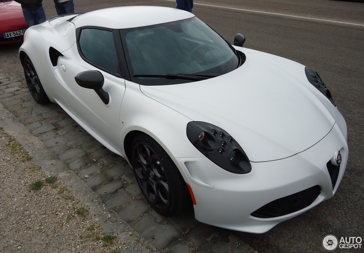 Alfa Romeo 4C Launch Edition