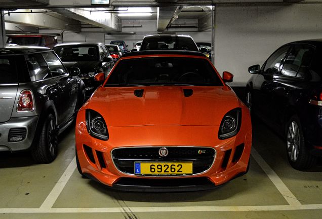 Jaguar F-TYPE S Convertible