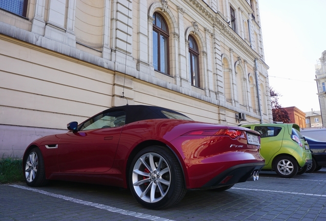 Jaguar F-TYPE S Convertible