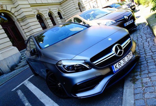 Mercedes-AMG A 45 W176 2015