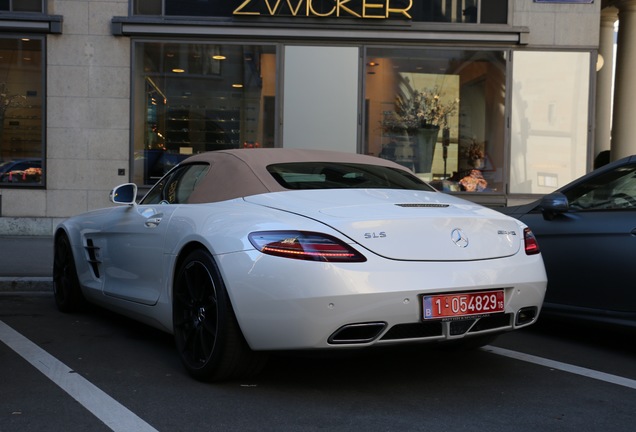 Mercedes-Benz SLS AMG Roadster