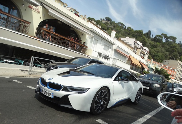 BMW i8