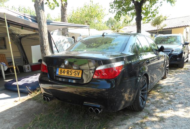 BMW M5 E60 2005