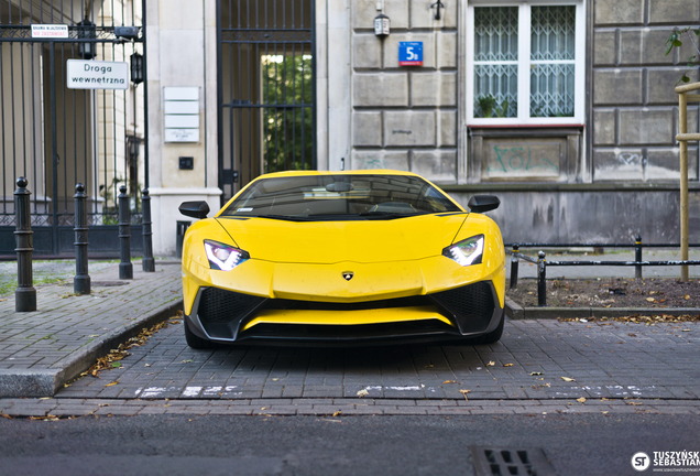 Lamborghini Aventador LP750-4 SuperVeloce