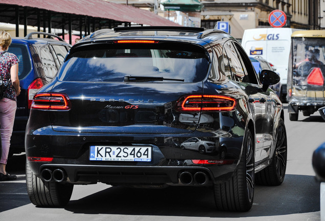 Porsche 95B Macan GTS