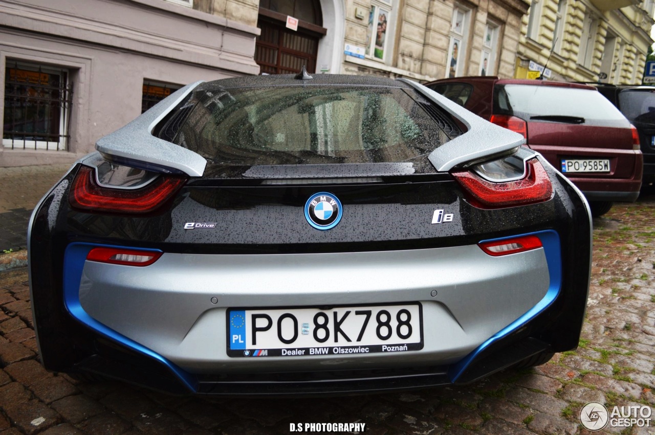 BMW i8 - 03 September 2016 - Autogespot