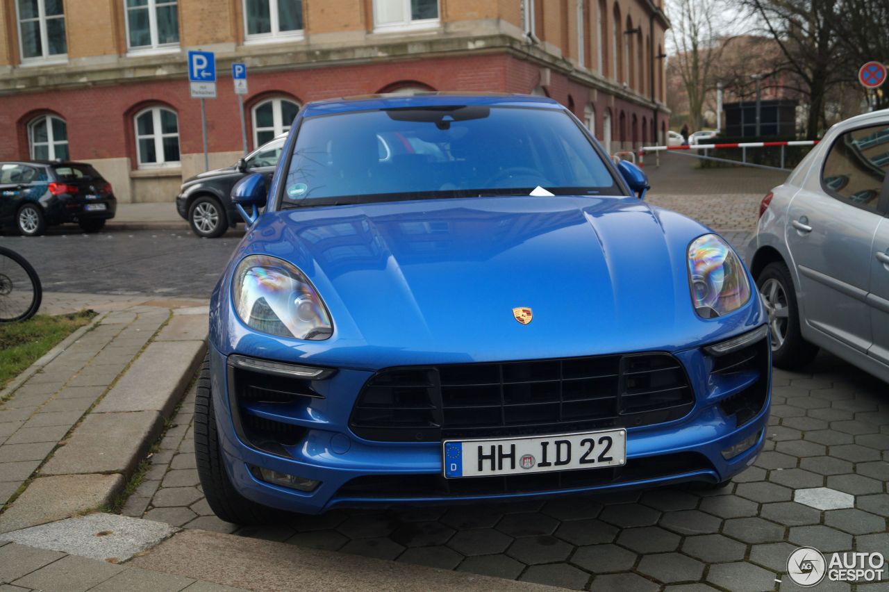 Porsche 95B Macan Turbo