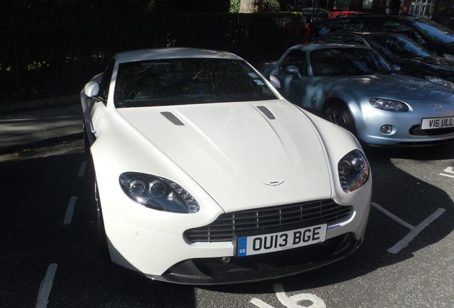 Aston Martin V8 Vantage S