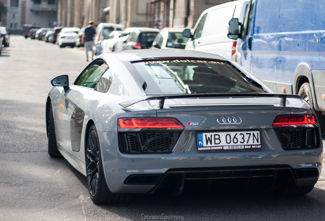 Audi R8 V10 Plus 2015