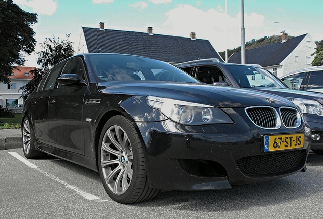 BMW M5 E60 2005