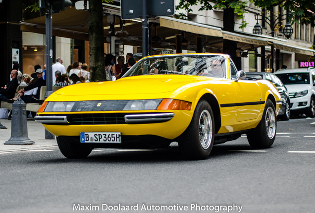 Ferrari 365 GTS/4 Daytona