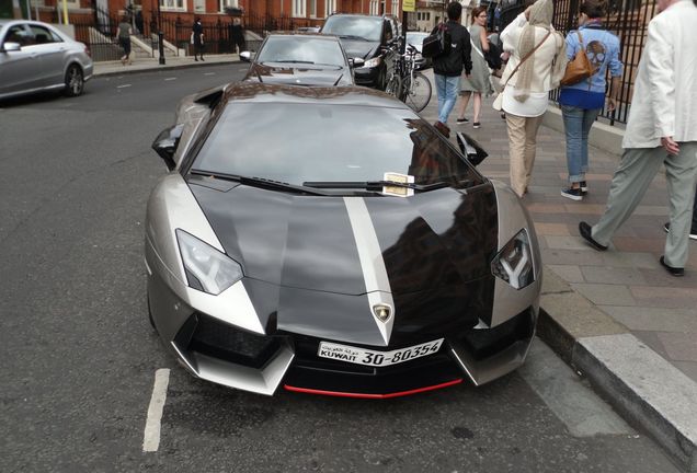 Lamborghini Aventador LP700-4 Roadster