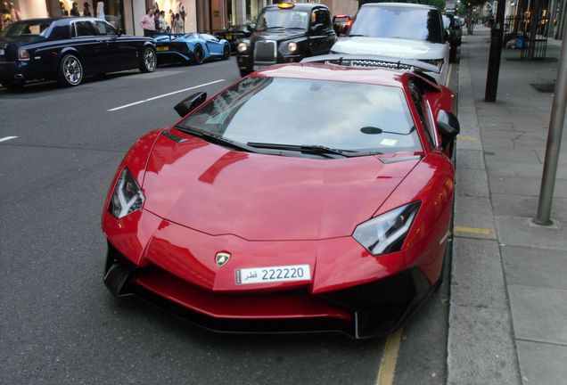 Lamborghini Aventador LP750-4 SuperVeloce