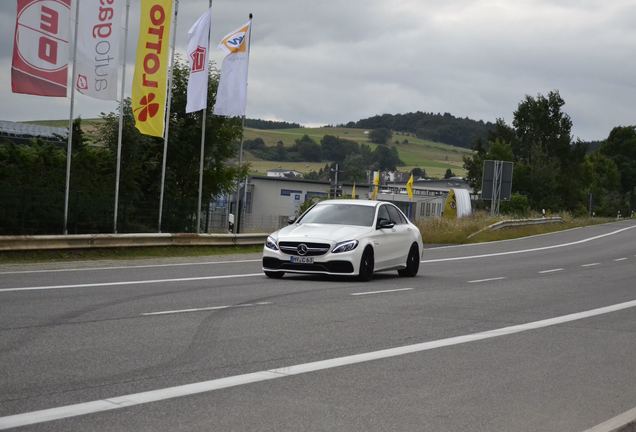 Mercedes-AMG C 63 S W205