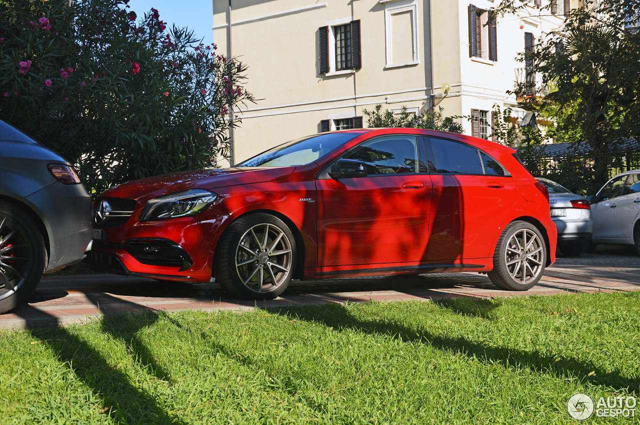 Mercedes-AMG A 45 W176 2015