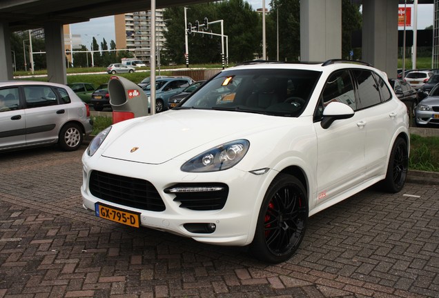 Porsche 958 Cayenne GTS