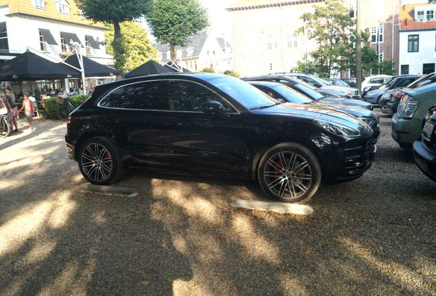 Porsche 95B Macan Turbo