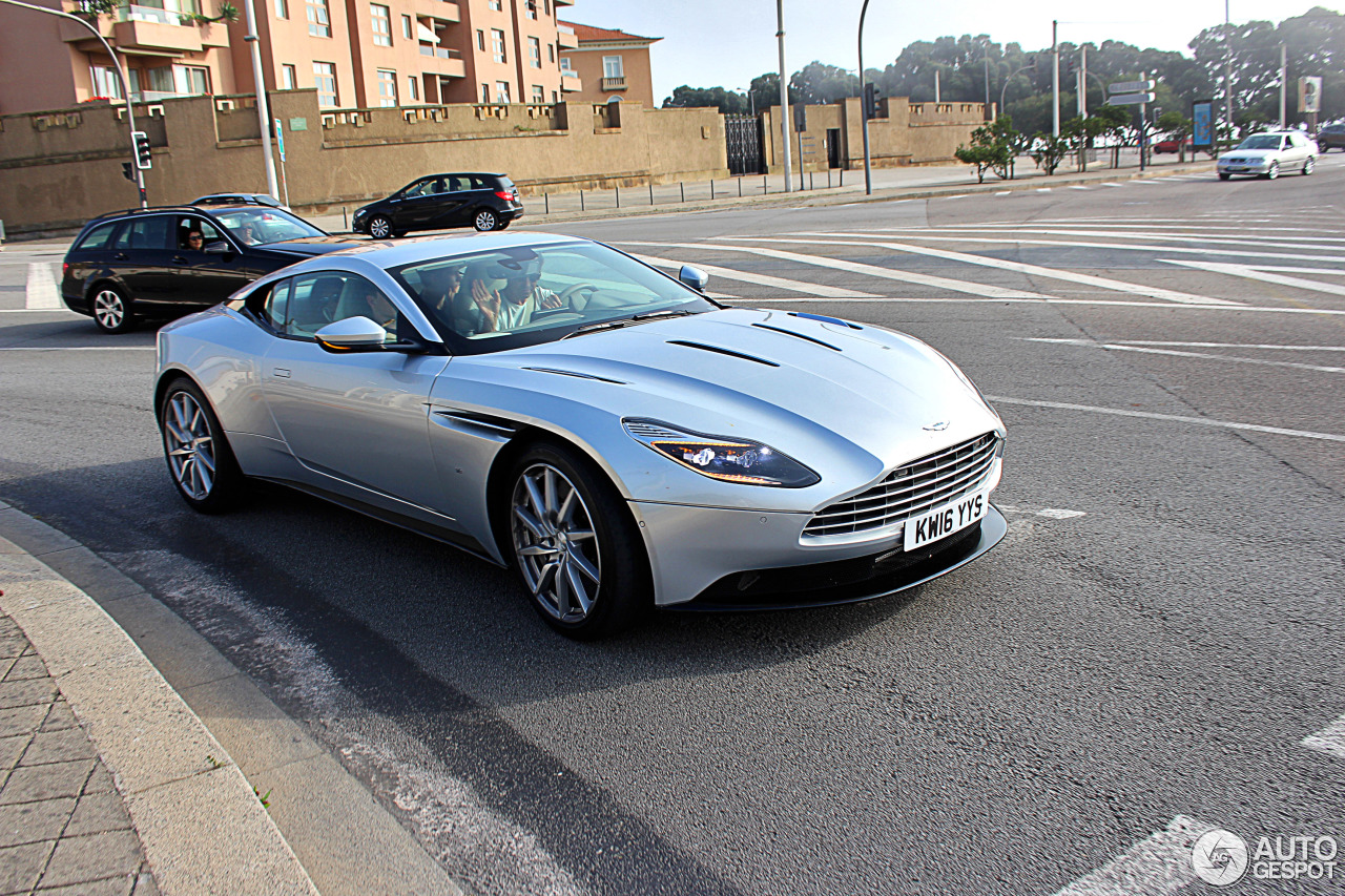 Aston Martin DB11