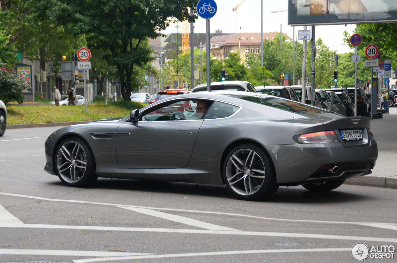 Aston Martin DB9 2013