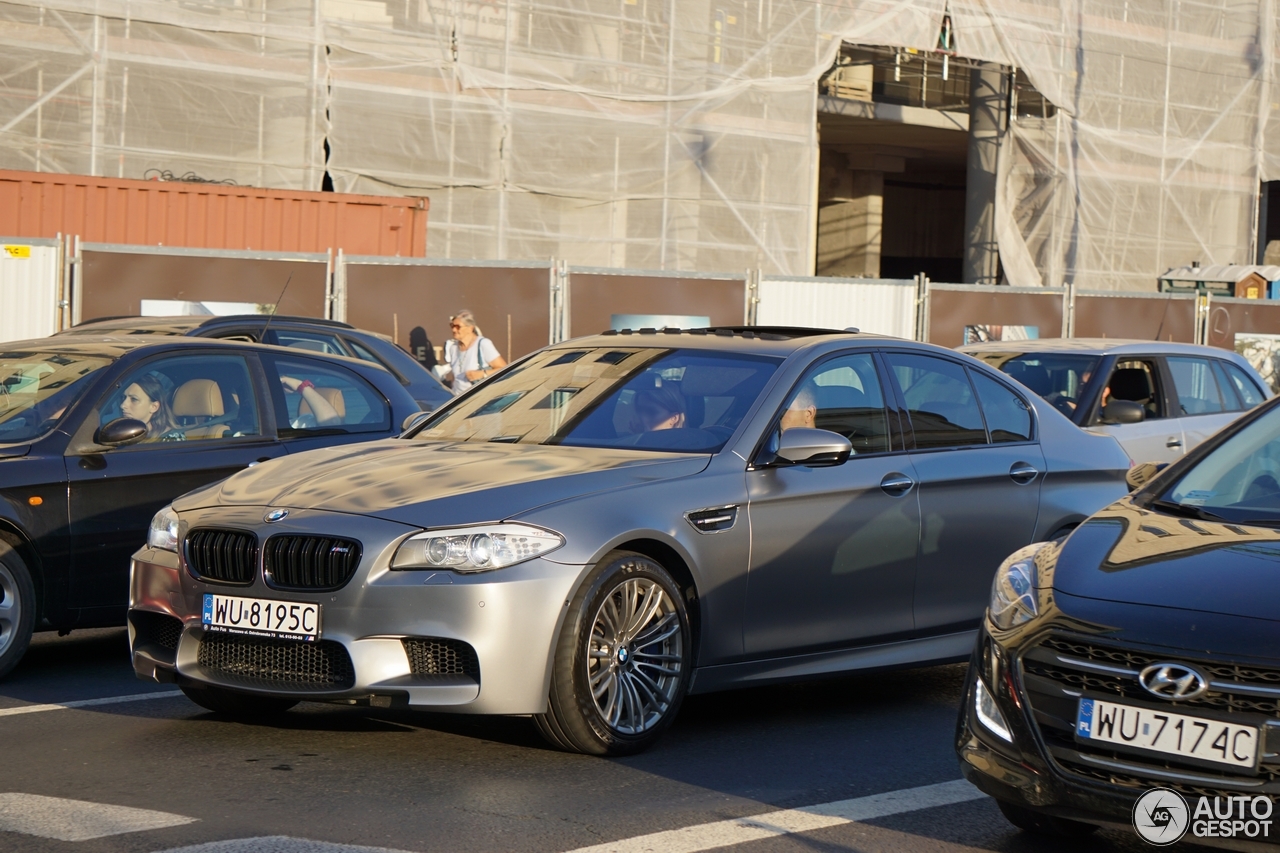 BMW M5 F10 2011