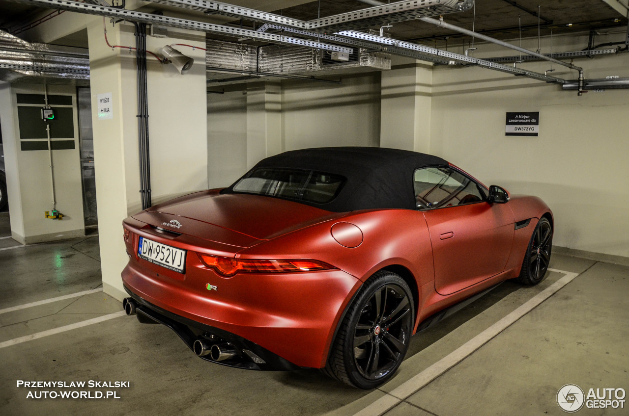 Jaguar F-TYPE R Convertible