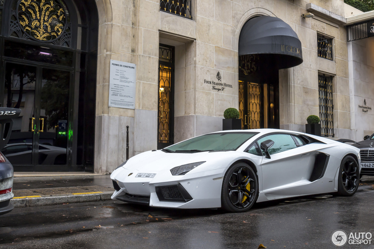 Lamborghini Aventador LP700-4