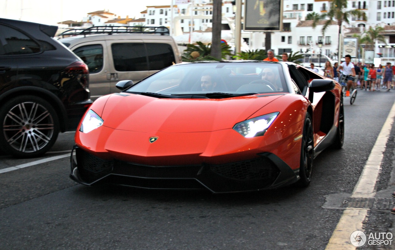 Lamborghini Aventador LP720-4 Roadster 50° Anniversario