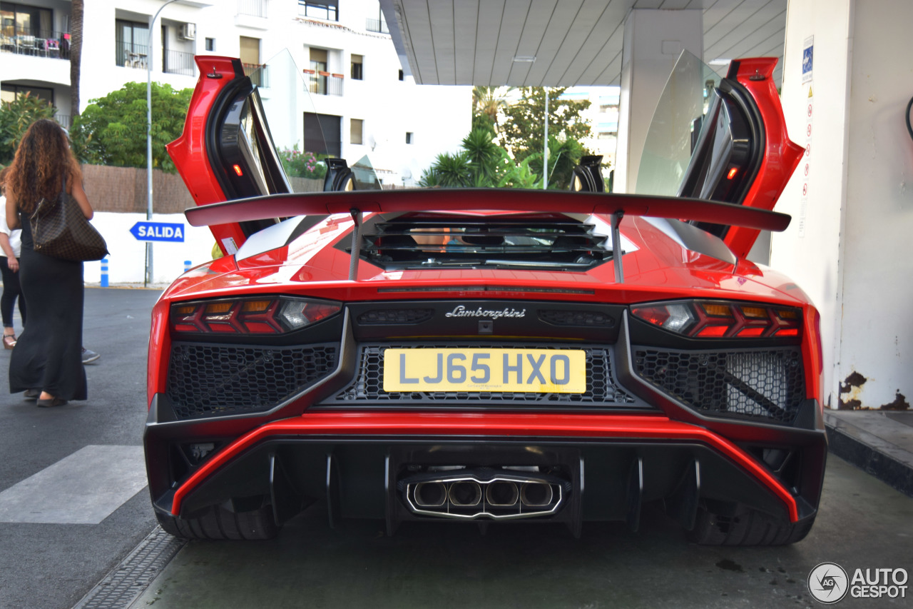 Lamborghini Aventador LP750-4 SuperVeloce