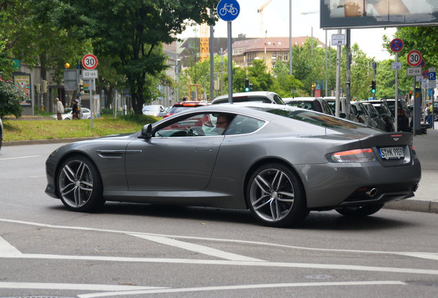 Aston Martin DB9 2013