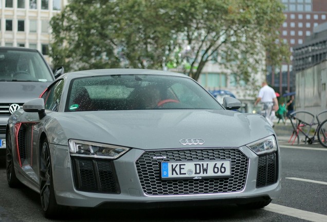 Audi R8 V10 Plus 2015