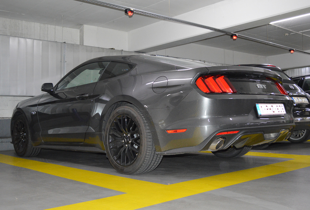 Ford Mustang GT 2015