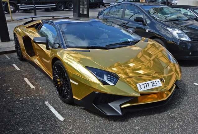 Lamborghini Aventador LP750-4 SuperVeloce Roadster