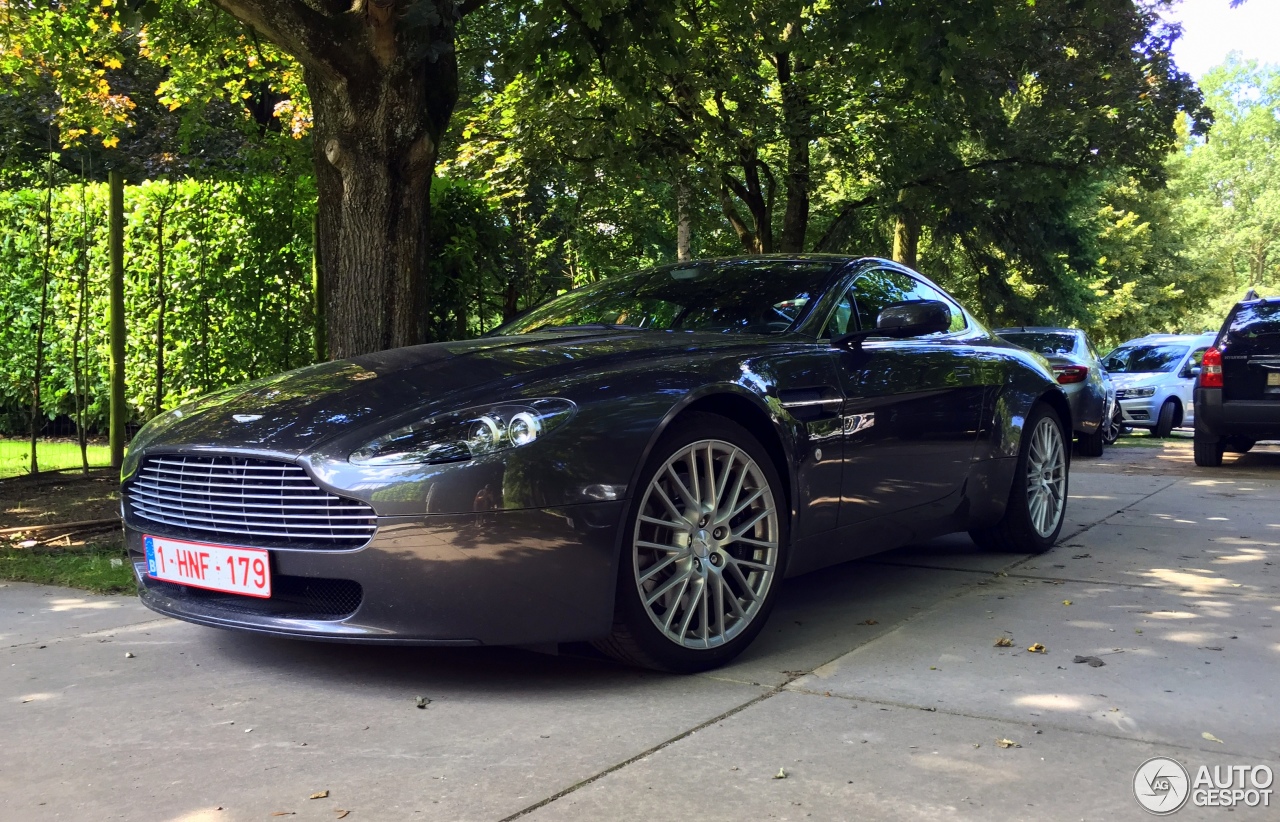 Aston Martin V8 Vantage