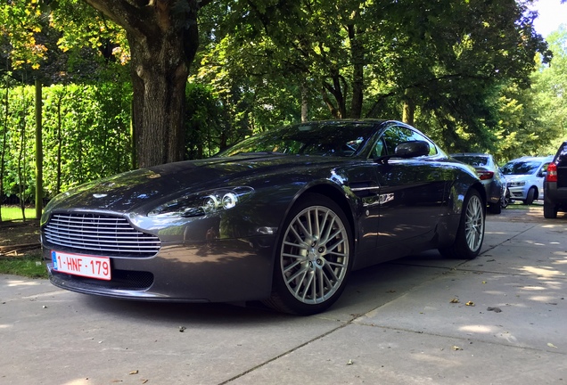 Aston Martin V8 Vantage