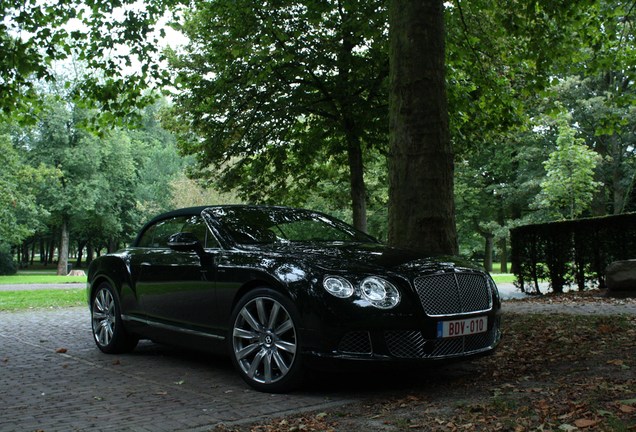 Bentley Continental GTC 2012