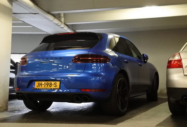 Porsche 95B Macan GTS