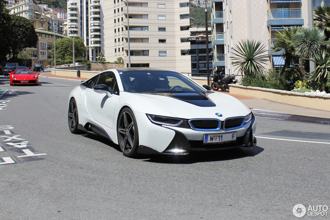 BMW i8