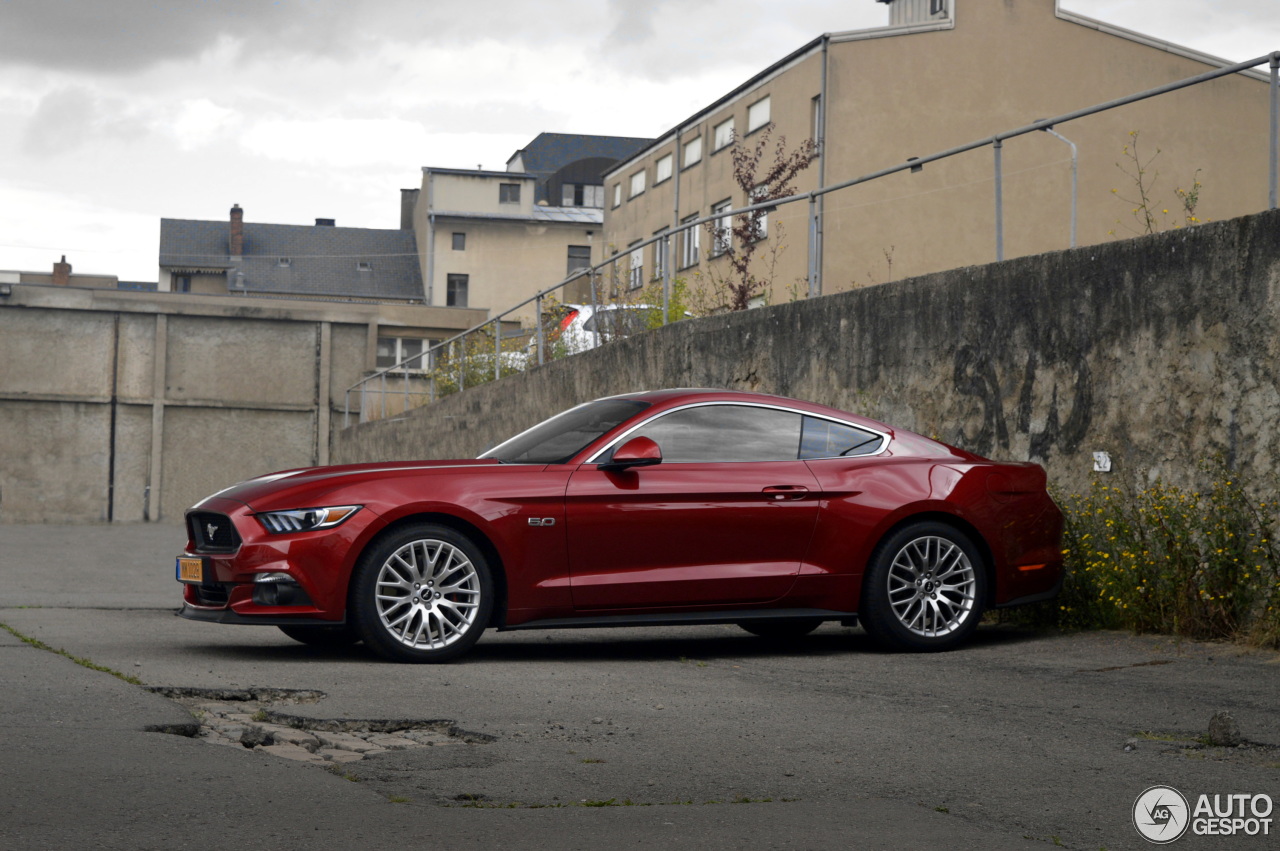 Ford Mustang GT 2015