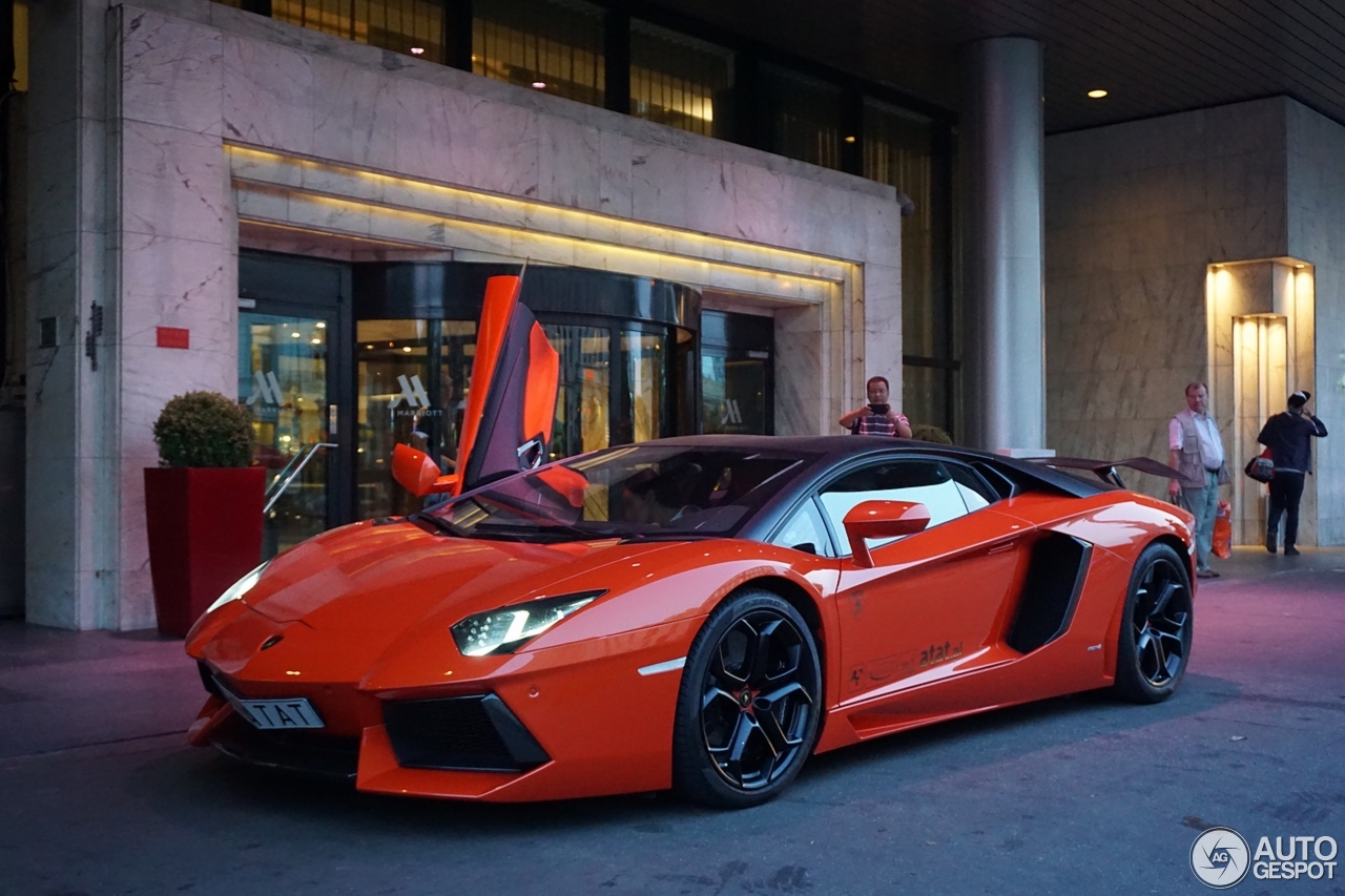 Lamborghini Aventador LP700-4