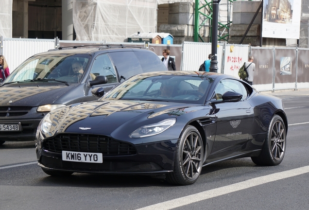 Aston Martin DB11