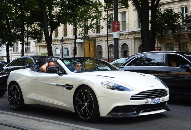 Aston Martin Vanquish Volante